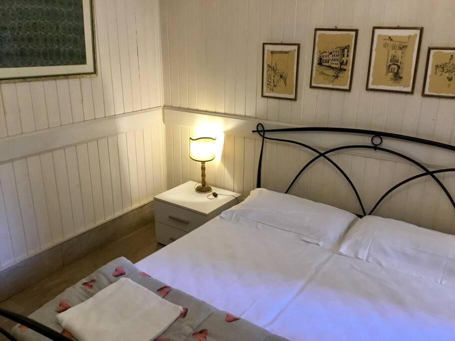 Apartment Close San Marco And Biennale Venesia Bagian luar foto