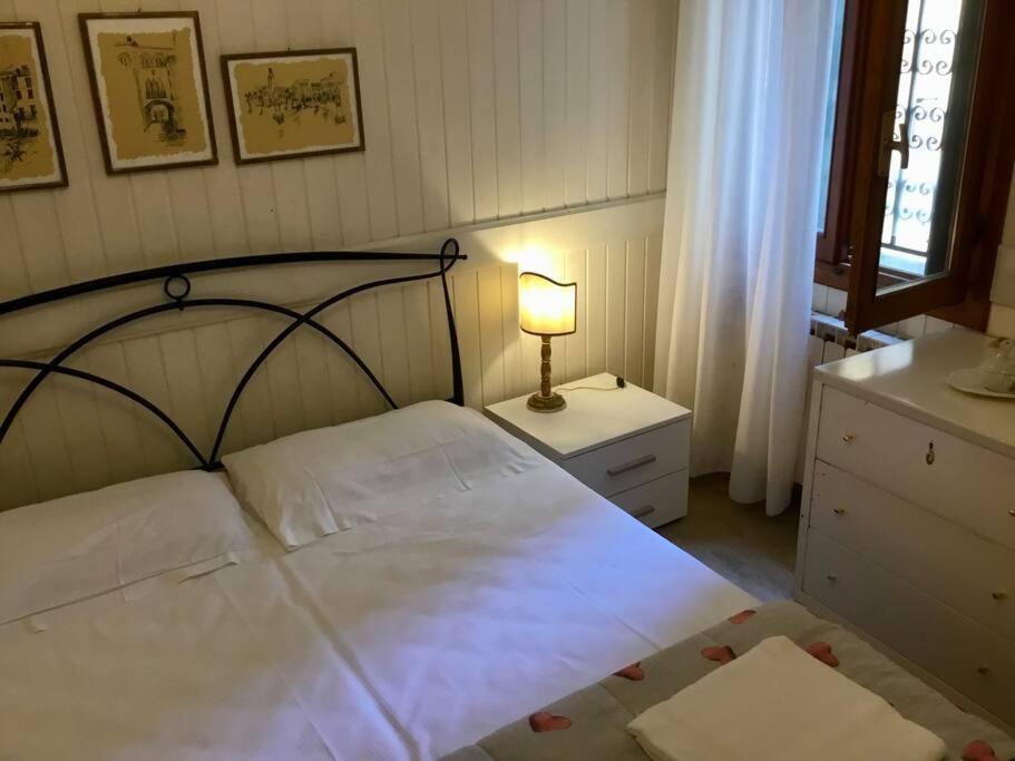 Apartment Close San Marco And Biennale Venesia Bagian luar foto